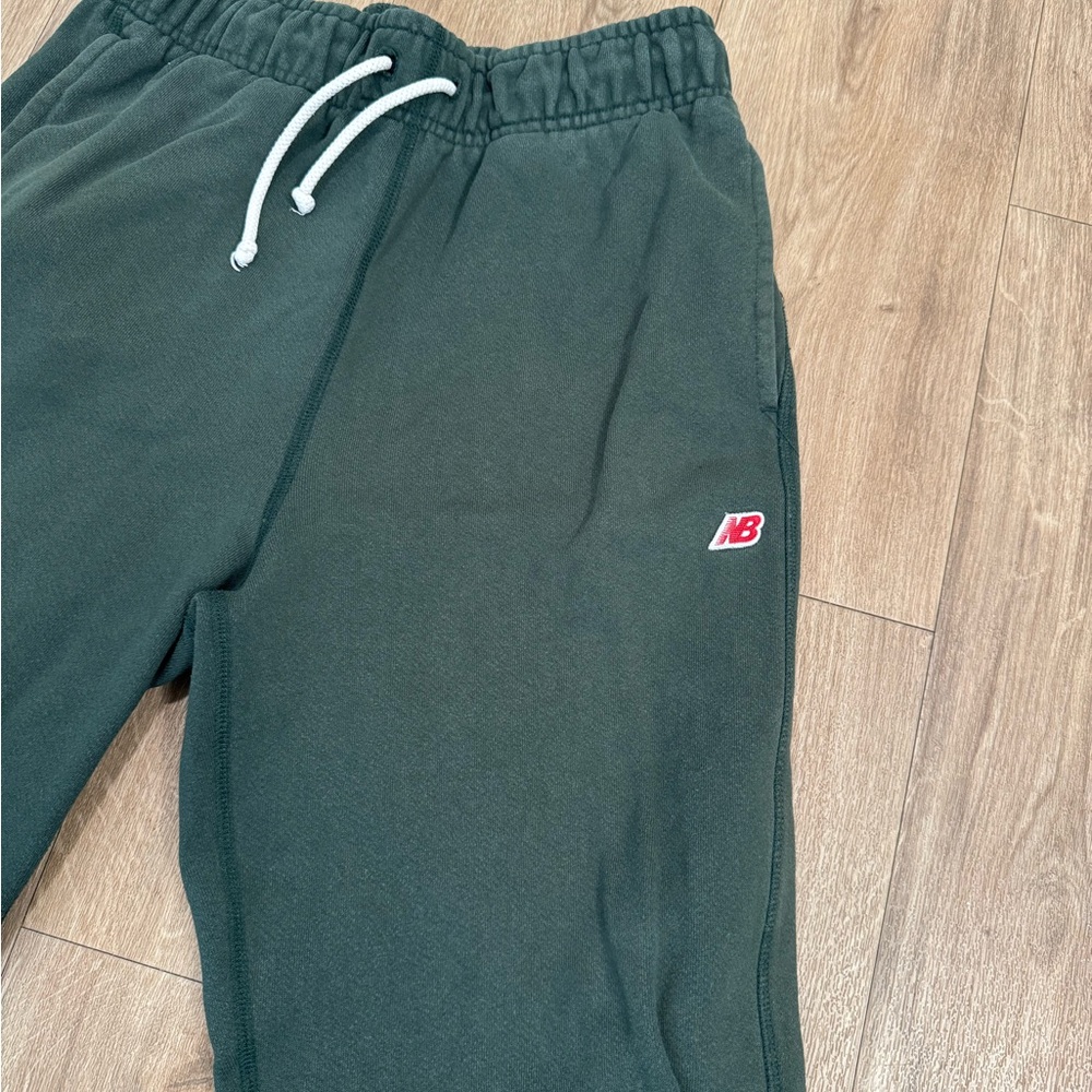 Mens New Balance Made in USA Sweatsuit L top and M bottom - Picture 3 of 9